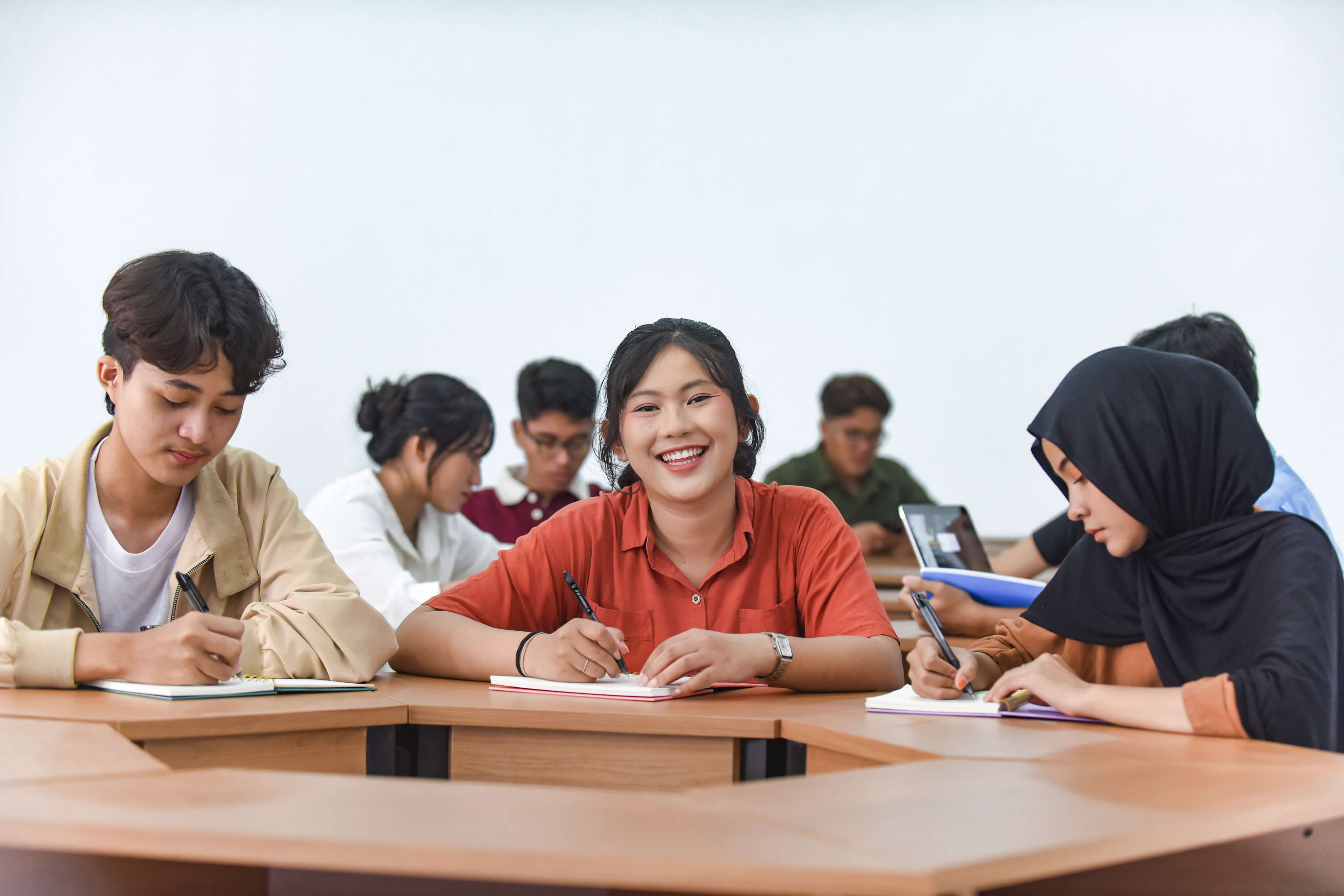 images/sejarah-universitas_background 1756810421.jpg